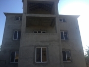 Satılır 9 otaqlı 600 m2 həyət evi Sumqayıt