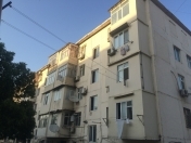 Satılır 3 otaqlı 65 m2 köhnə tikili İnşaatçılar m.