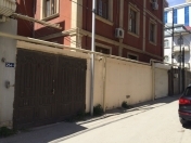 Satılır 8 otaqlı 520 m2 həyət evi Nizami m.