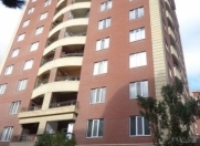 İcarəyə verilir 4 otaqlı 200 m2 yeni tikili Nəsimi r.