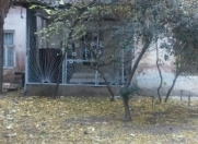 Satılır 2 otaqlı 33 m2 köhnə tikili Tibb Universiteti