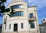 Satılır 10 otaqlı 650 m2 həyət evi Nəsimi r.
