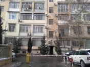 İcarəyə verilir 1 otaqlı 35 m2 köhnə tikili Elmlər Akademiyası m.