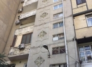 Satılır 3 otaqlı 80 m2 köhnə tikili Elmlər Akademiyası m.