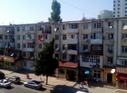 Satılır 2 otaqlı 45 m2 köhnə tikili Yasamal bazarı