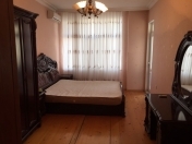 Satılır 1 otaqlı 60 m2 yeni tikili Həzi Aslanov