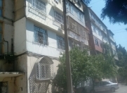 Satılır 3 otaqlı 100 m2 köhnə tikili Zərifə Əliyeva adına park