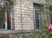 Satılır 3 otaqlı 140 m2 həyət evi Şəki