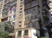 Satılır 3 otaqlı 90 m2 köhnə tikili Yasamal r.