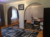 Satılır 5 otaqlı 94 m2 köhnə tikili Müşfiqabad