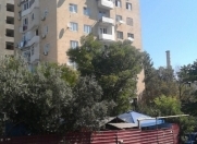 Satılır 2 otaqlı 65 m2 köhnə tikili İnşaatçılar m.