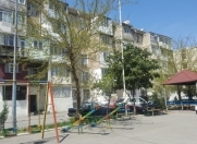 Satılır 3 otaqlı 80 m2 köhnə tikili İnşaatçılar m.