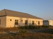 Satılır 12 otaqlı 17000 m2 obyekt Salyan