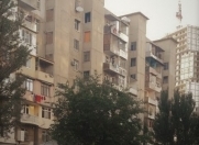 Satılır 4 otaqlı 100 m2 köhnə tikili Yasamal r.