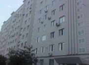 Satılır 4 otaqlı 110 m2 köhnə tikili Yasamal r.