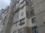 İcarəyə verilir 3 otaqlı 90 m2 köhnə tikili Elmlər Akademiyası m.