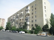 İcarəyə verilir 2 otaqlı 65 m2 köhnə tikili Şah İsmayıl Xətai m.