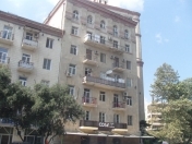 Satılır 2 otaqlı 54 m2 köhnə tikili Yasamal r.