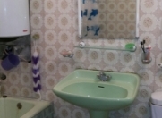 İcarəyə verilir 3 otaqlı 76 m2 köhnə tikili Elmlər Akademiyası m.