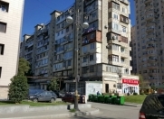 Satılır 2 otaqlı 51 m2 köhnə tikili Ayna Sultanova heykəli