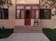 Satılır 3 otaqlı 200 m2 həyət evi Xırdalan