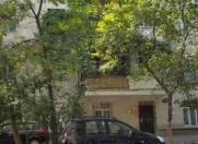 İcarəyə verilir 2 otaqlı 60 m2 köhnə tikili Elmlər Akademiyası m.