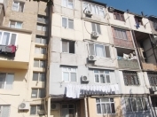 Satılır 3 otaqlı 75 m2 köhnə tikili Yasamal r.