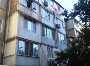 Satılır 3 otaqlı 75 m2 köhnə tikili İnşaatçılar m.