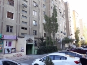 Satılır 3 otaqlı 81 m2 köhnə tikili Elmlər Akademiyası m.