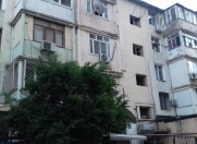Satılır 3 otaqlı 72 m2 köhnə tikili İnşaatçılar m.