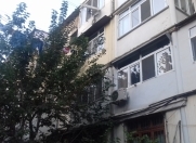 Satılır 2 otaqlı 37 m2 köhnə tikili İnşaatçılar m.
