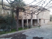 Satılır 4 otaqlı 200 m2 bağ evi Qubernator parkı