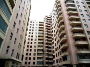 Satılır 5 otaqlı 410 m2 yeni tikili 28 May m.