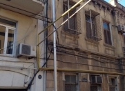 Satılır 3 otaqlı 60 m2 köhnə tikili Nizami m.