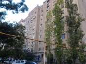 Satılır 3 otaqlı 77 m2 köhnə tikili Yasamal r.