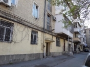 Satılır 1 otaqlı 25 m2 köhnə tikili Gənclik m.