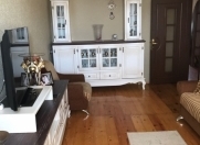 Satılır 3 otaqlı 70 m2 köhnə tikili Neapol dairəsi