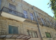 Satılır 7 otaqlı 150 m2 ofis Azərbaycan kinoteatrı