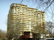İcarəyə verilir 3 otaqlı 160 m2 yeni tikili Nizami m.