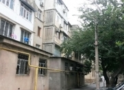 Satılır 1 otaqlı 32 m2 köhnə tikili Nəriman Nərimanov m.