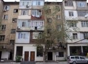 İcarəyə verilir 3 otaqlı 85 m2 köhnə tikili Xətai r.