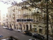 İcarəyə verilir 2 otaqlı 62 m2 köhnə tikili Ayna Sultanova heykəli