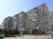 Satılır 3 otaqlı 80 m2 köhnə tikili Yasamal r.