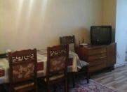 İcarəyə verilir 2 otaqlı 60 m2 köhnə tikili Elmlər Akademiyası m.
