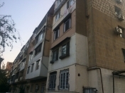 Satılır 2 otaqlı 40 m2 köhnə tikili Elmlər Akademiyası m.