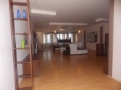 İcarəyə verilir 3 otaqlı 140 m2 yeni tikili Şah İsmayıl Xətai m.