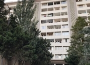 Satılır 3 otaqlı 115 m2 köhnə tikili Yasamal r.