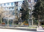 Satılır 3 otaqlı 95 m2 köhnə tikili İnşaatçılar m.