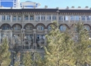 Satılır 3 otaqlı 105 m2 köhnə tikili Rusiya səfirliyi