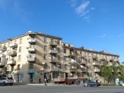 Satılır 3 otaqlı 75 m2 köhnə tikili Dövlət Statistika Komitəsi